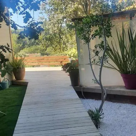 Le Beau Veze Kamp alanı *