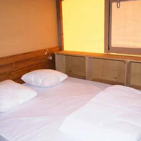 Kamp alanı Le Beau Veze *