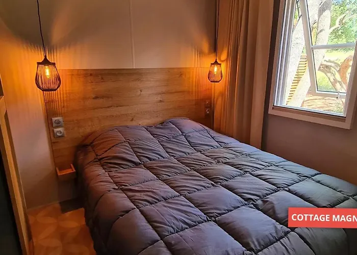 Le Beau Veze Kamp alanı *