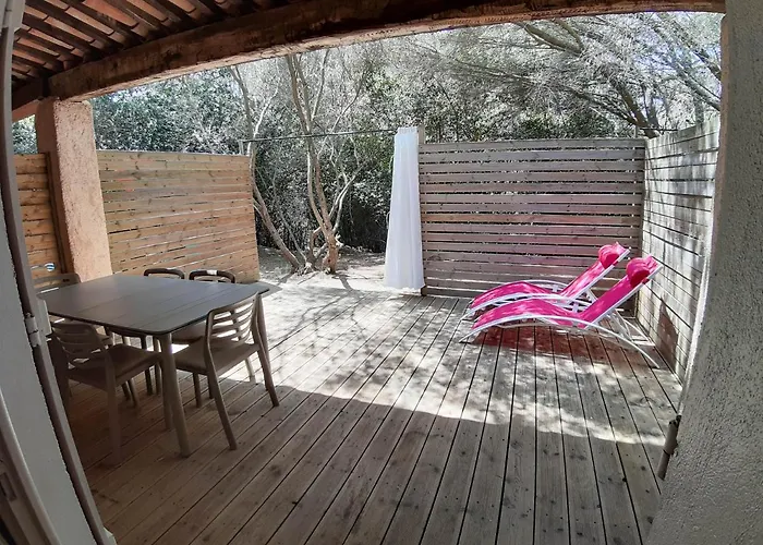 Kamp alanı Le Beau Veze Carqueiranne