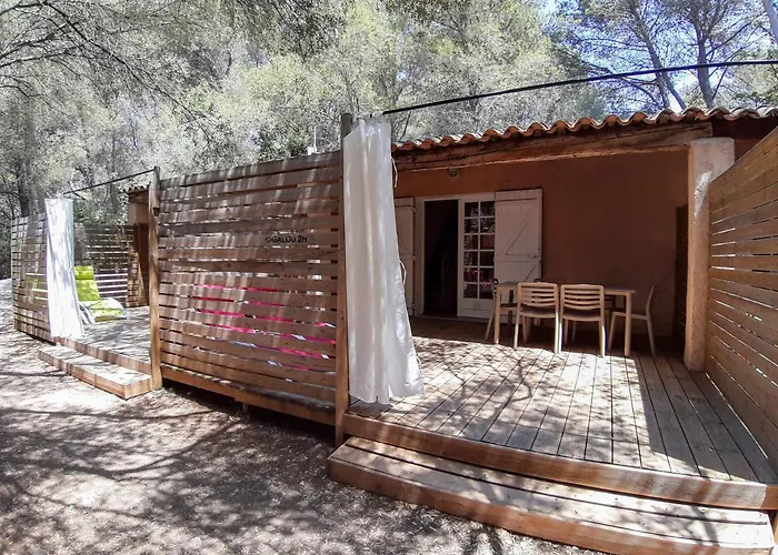 Kamp alanı Le Beau Veze Carqueiranne