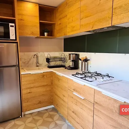 营地 Le Beau Veze 卡尔特汉